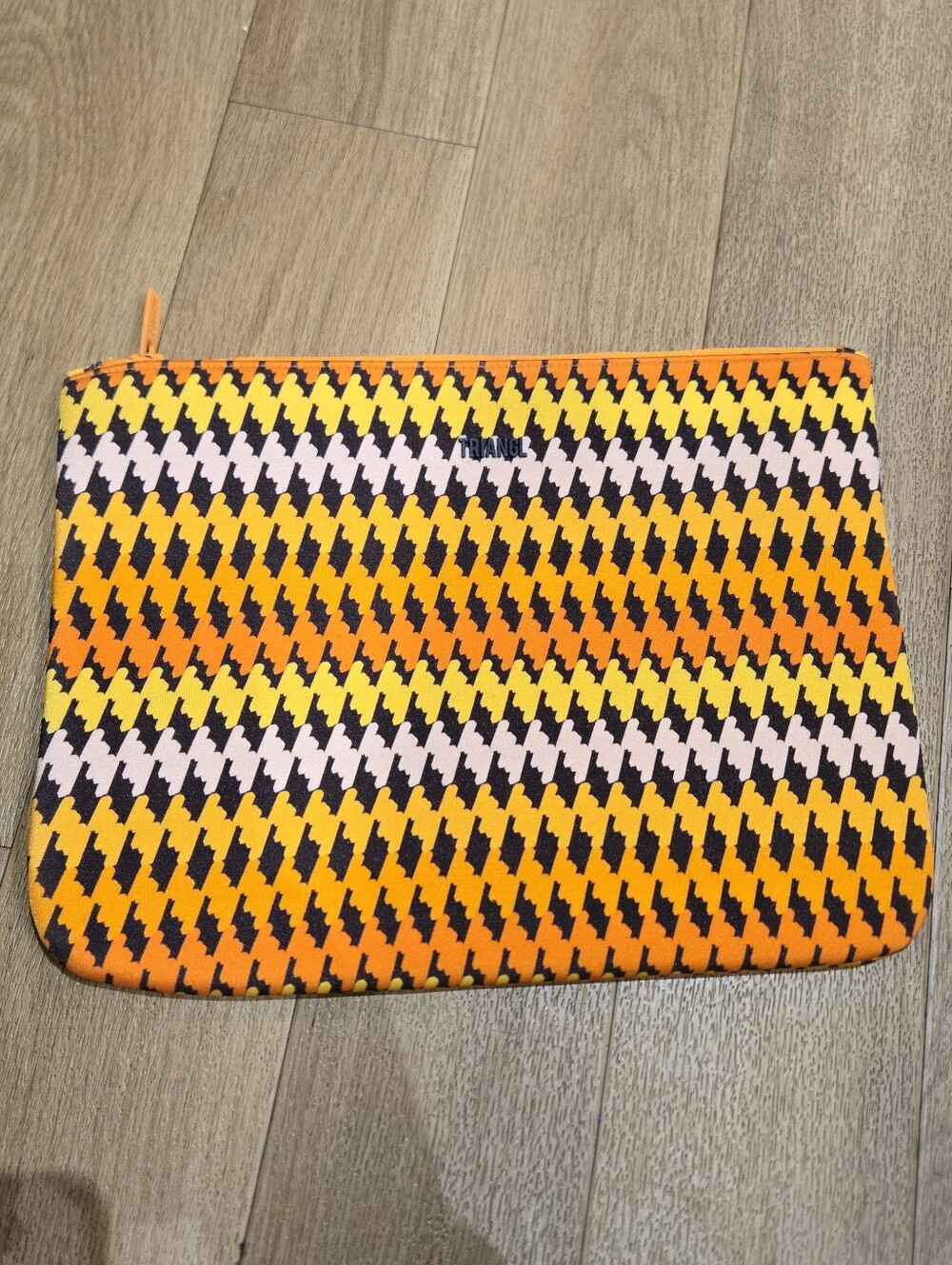TRIANGL Neoprene Zip Pouch